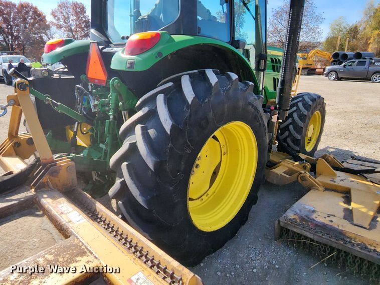 image for item DM4824 2014 John Deere 6125M  MFWD tractor