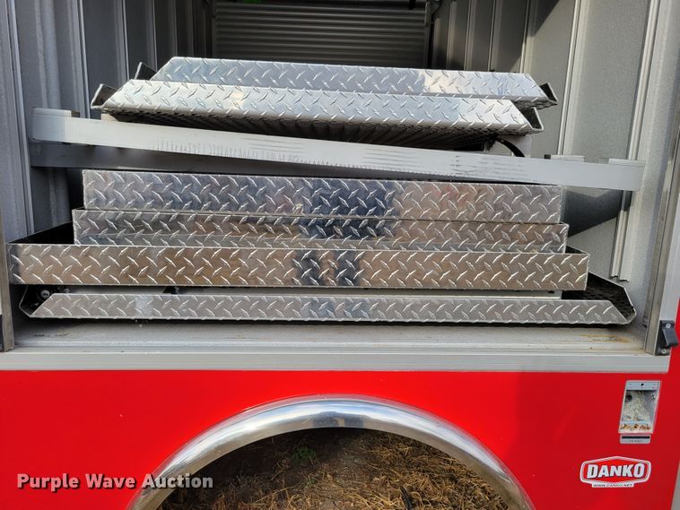 image for item DM8073 2007 Danco Q219  emergency vehicle bed