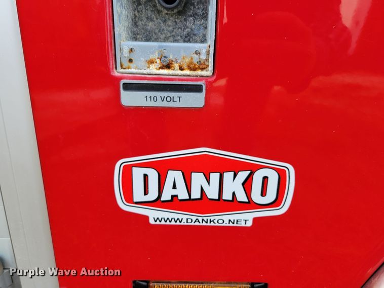 image for item DM8073 2007 Danco Q219  emergency vehicle bed