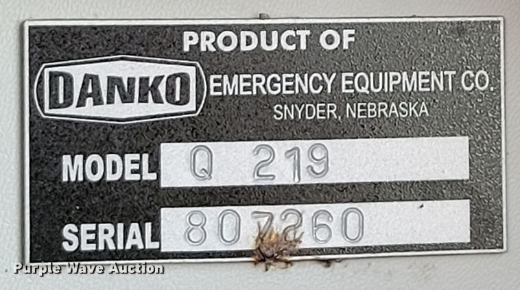 image for item DM8073 2007 Danco Q219  emergency vehicle bed