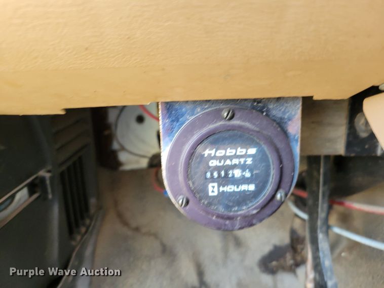 image for item DM8074 1985 Ford F800  digger derrick truck