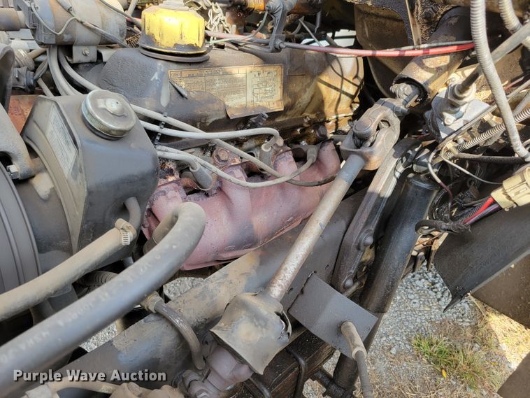 image for item DM8074 1985 Ford F800  digger derrick truck