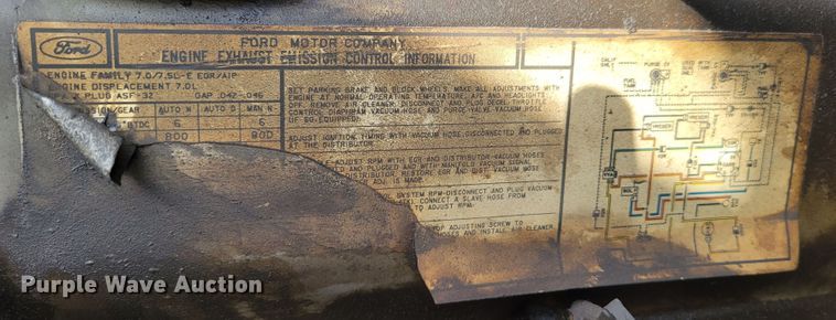 image for item DM8074 1985 Ford F800  digger derrick truck