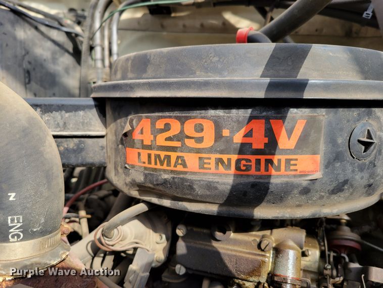 image for item DM8074 1985 Ford F800  digger derrick truck