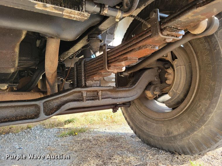 image for item DM8074 1985 Ford F800  digger derrick truck