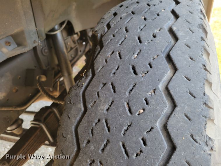 image for item DM8074 1985 Ford F800  digger derrick truck