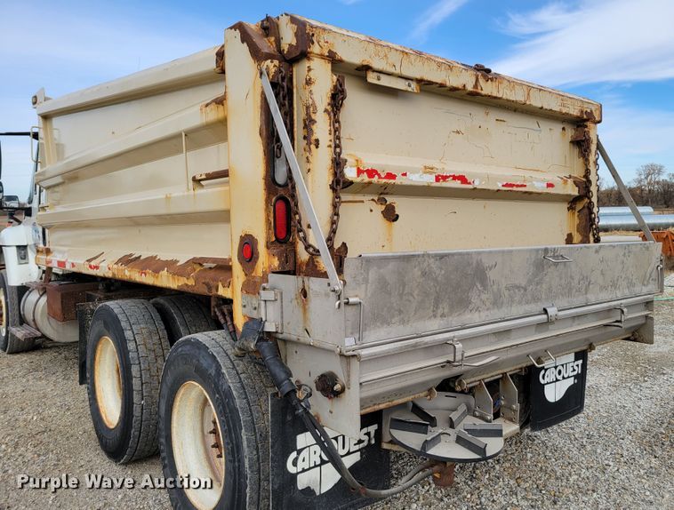 image for item DM8094 2014 International WorkStar 7400  dump truck