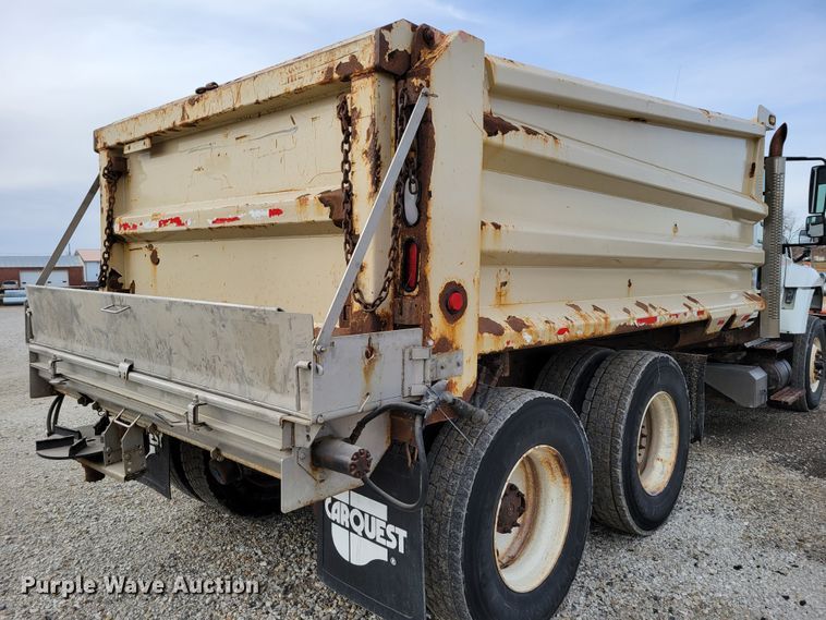 image for item DM8094 2014 International WorkStar 7400  dump truck