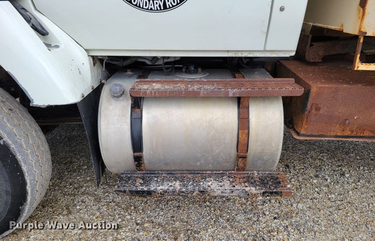 image for item DM8094 2014 International WorkStar 7400  dump truck