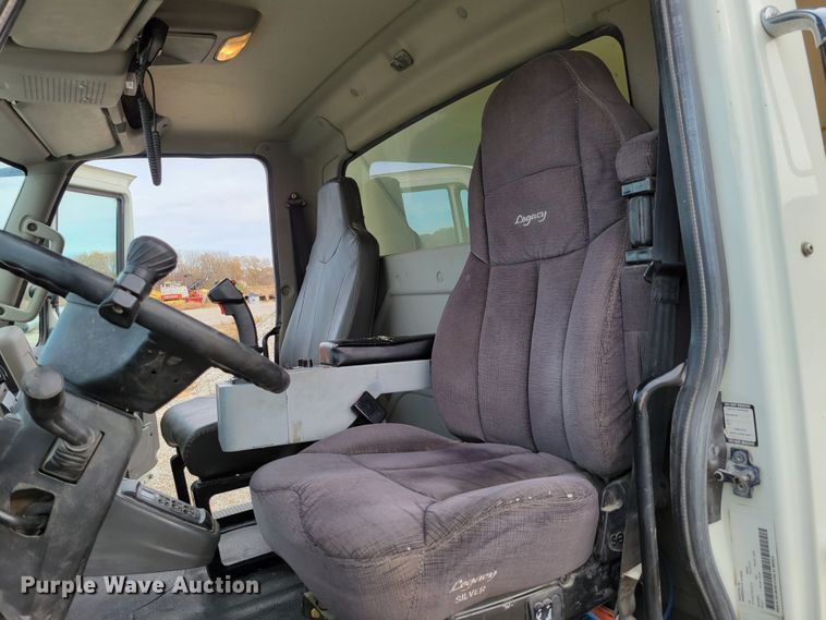 image for item DM8094 2014 International WorkStar 7400  dump truck