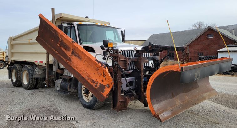 image for item DM8095 2013 International WorkStar 7400  dump truck