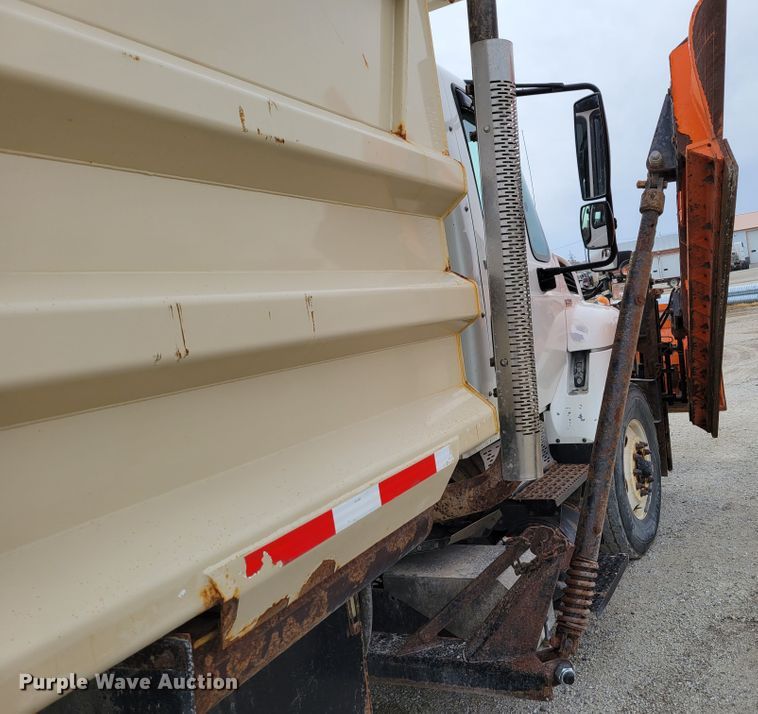 image for item DM8095 2013 International WorkStar 7400  dump truck