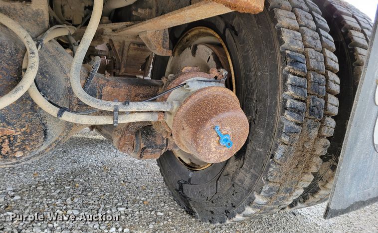 image for item DM8095 2013 International WorkStar 7400  dump truck