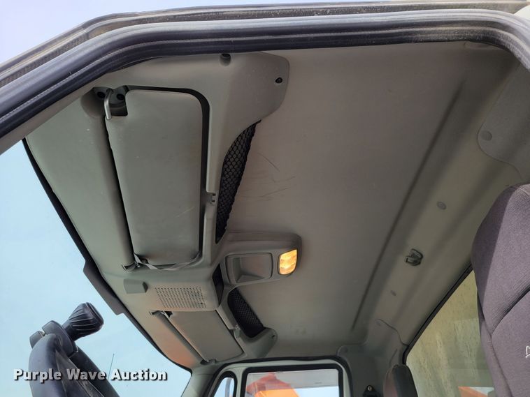 image for item DM8095 2013 International WorkStar 7400  dump truck