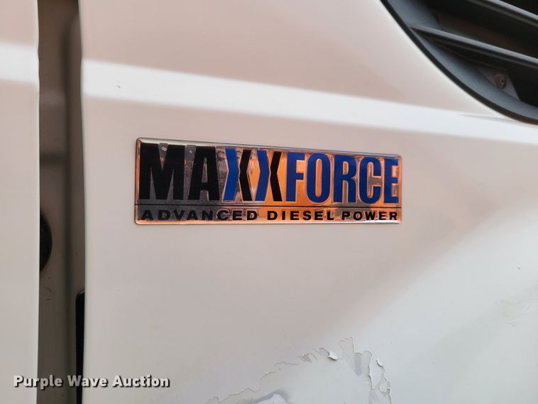 image for item DM8095 2013 International WorkStar 7400  dump truck