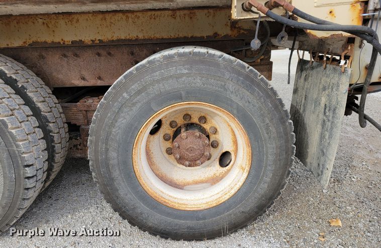 image for item DM8095 2013 International WorkStar 7400  dump truck