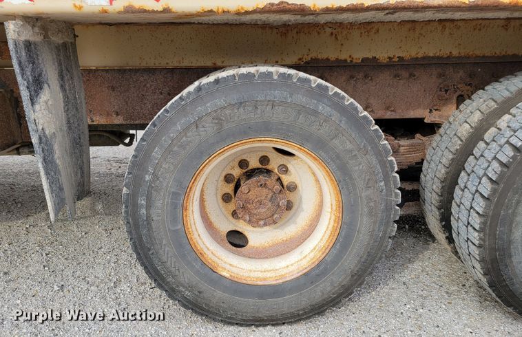 image for item DM8095 2013 International WorkStar 7400  dump truck