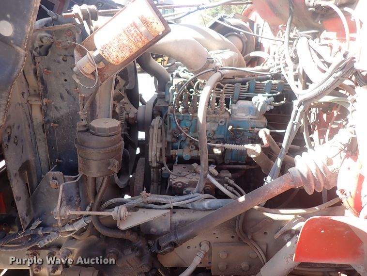 image for item DQ3004 1997 International 4900  dump truck