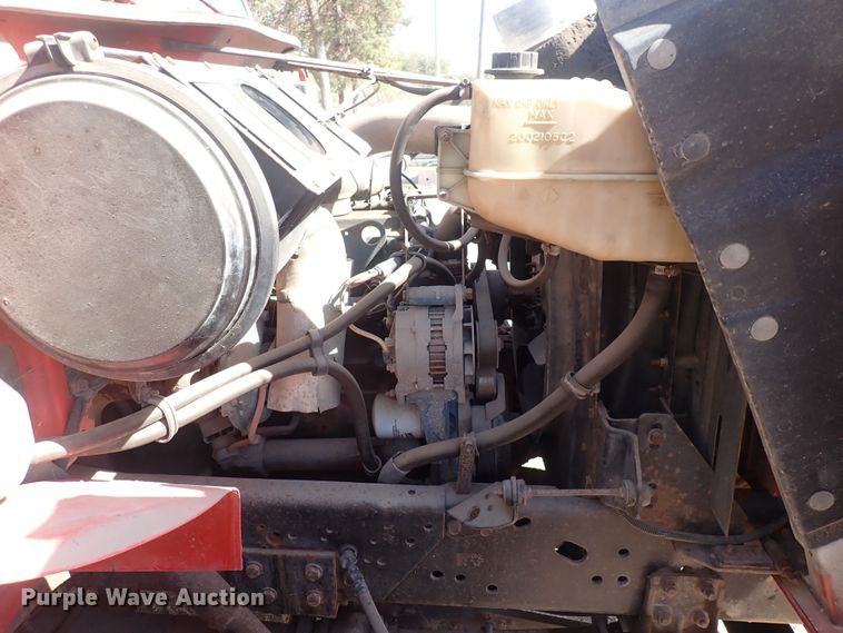 image for item DQ3004 1997 International 4900  dump truck