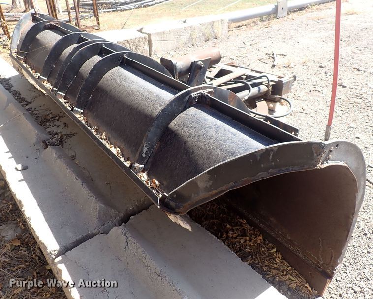 image for item DQ3004 1997 International 4900  dump truck