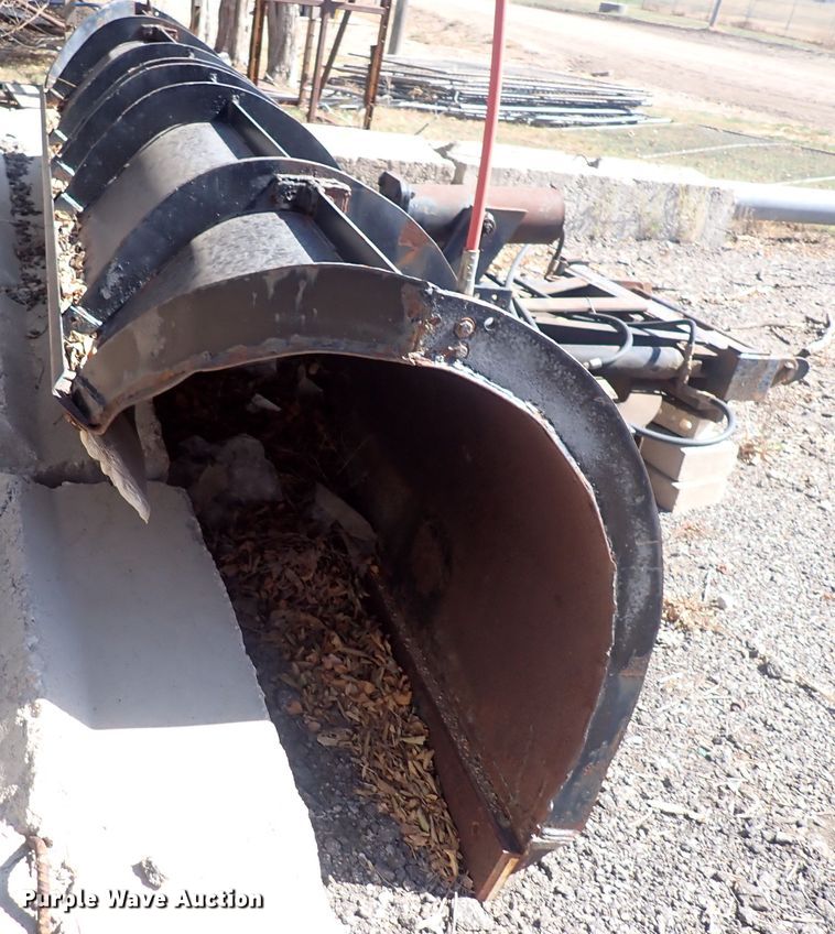 image for item DQ3004 1997 International 4900  dump truck