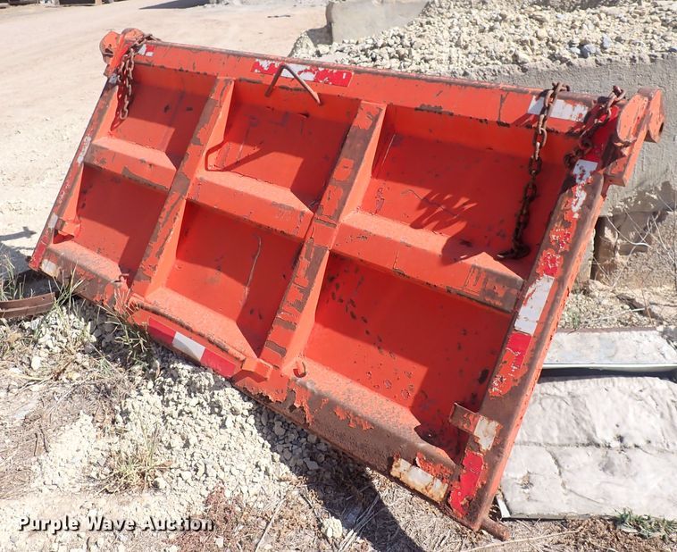 image for item DQ3004 1997 International 4900  dump truck