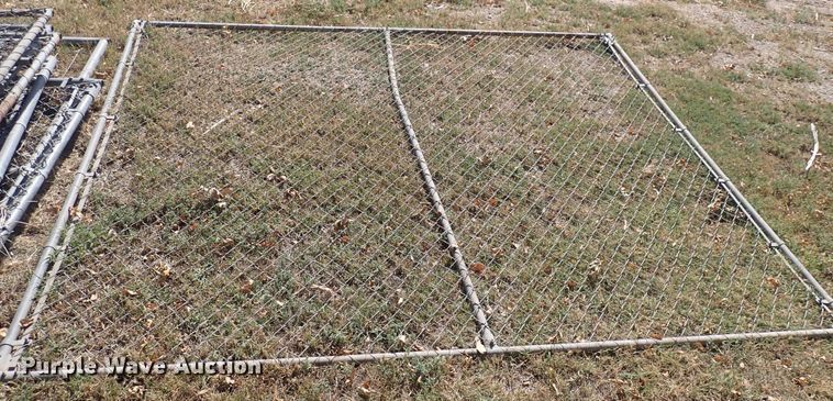 image for item DQ3005 (9) chain link fence sections