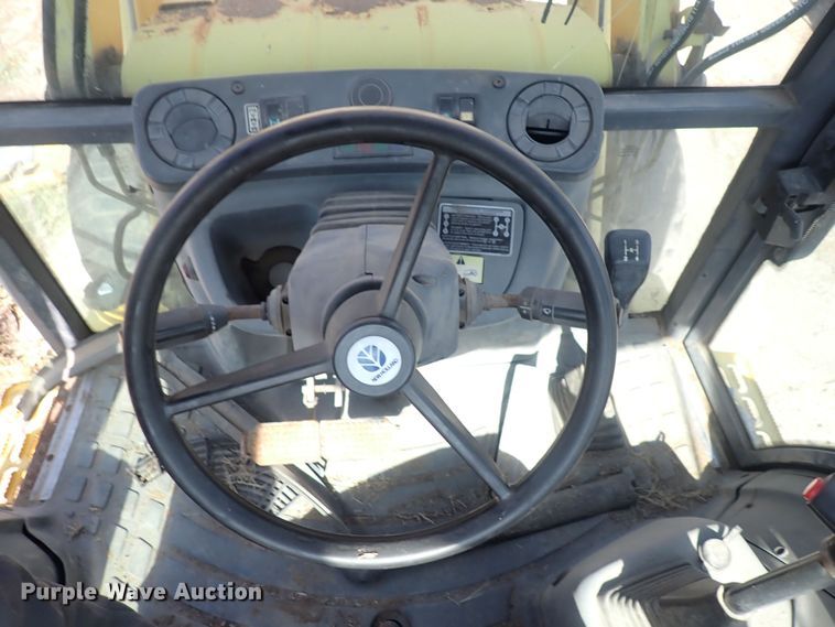 image for item DQ3006 New Holland 555E  backhoe