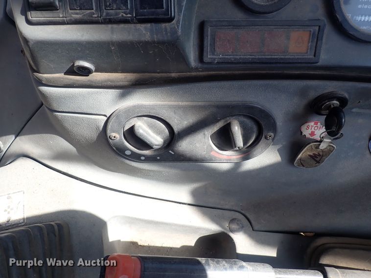 image for item DQ3006 New Holland 555E  backhoe