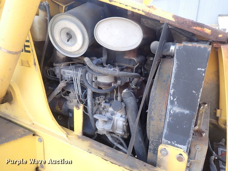 image for item DQ3006 New Holland 555E  backhoe