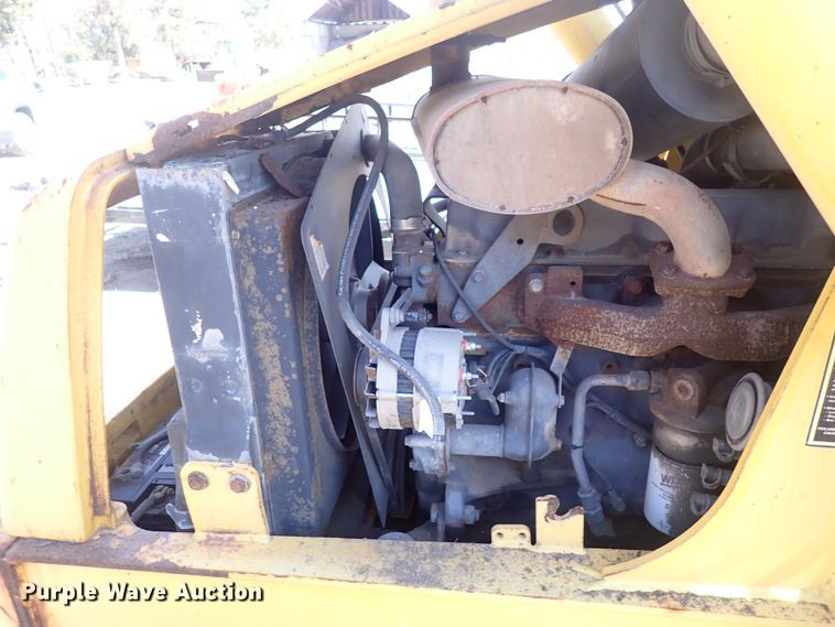 image for item DQ3006 New Holland 555E  backhoe