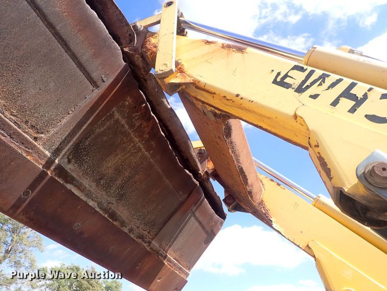 image for item DQ3006 New Holland 555E  backhoe