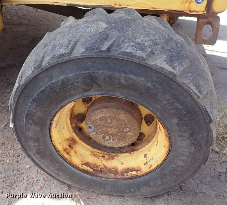 image for item DQ3006 New Holland 555E  backhoe