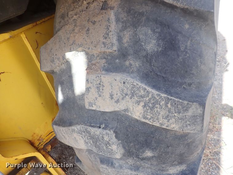 image for item DQ3006 New Holland 555E  backhoe