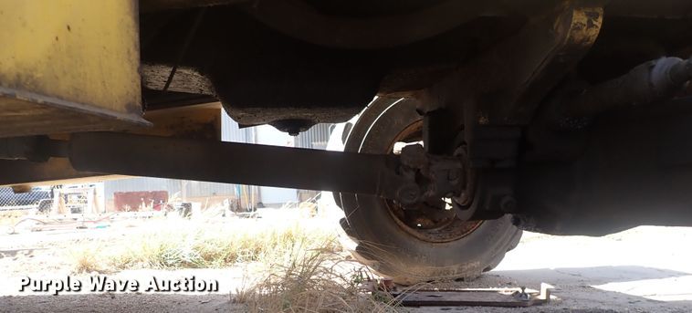 image for item DQ3006 New Holland 555E  backhoe