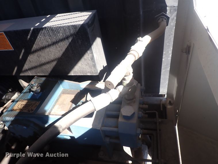 image for item DQ3038 2003 Sewer Equip. Co. of America 747-SP2000  sewer jetter trailer