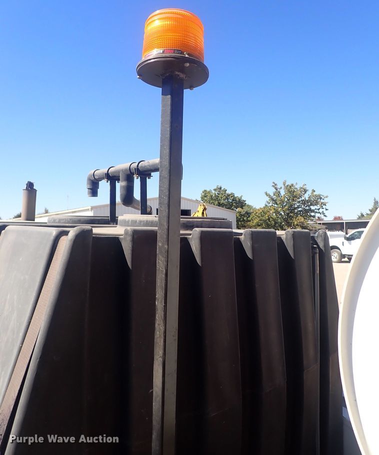 image for item DQ3038 2003 Sewer Equip. Co. of America 747-SP2000  sewer jetter trailer