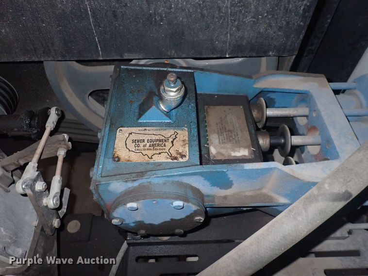 image for item DQ3038 2003 Sewer Equip. Co. of America 747-SP2000  sewer jetter trailer