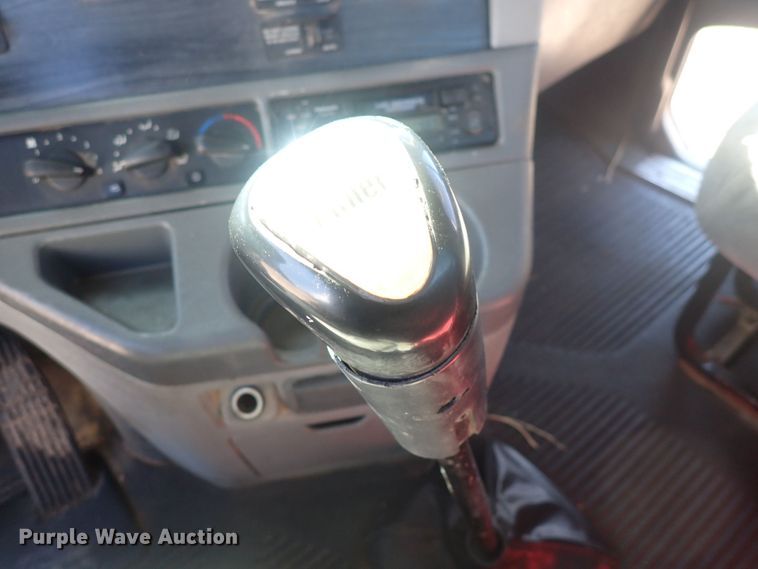 image for item DQ3048 2007 Freightliner Columbia  semi truck