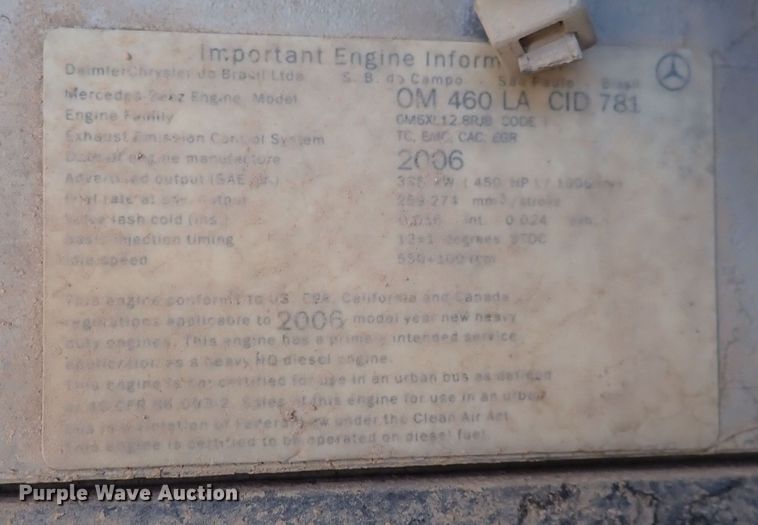 image for item DQ3048 2007 Freightliner Columbia  semi truck