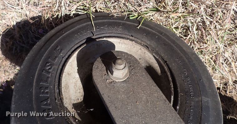 image for item DQ3049 Hustler FastTrak 928291  ZTR lawn mower