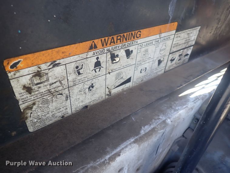 image for item DQ3050 2001 Bobcat 753  skid steer loader