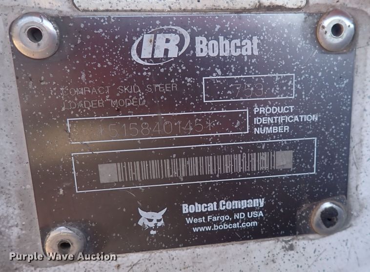 image for item DQ3050 2001 Bobcat 753  skid steer loader