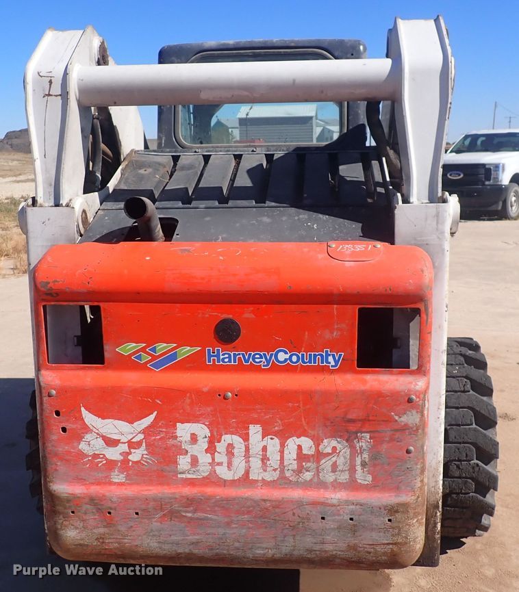 image for item DQ3052 2008 Bobcat S250  skid steer loader