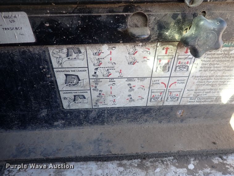 image for item DQ3052 2008 Bobcat S250  skid steer loader