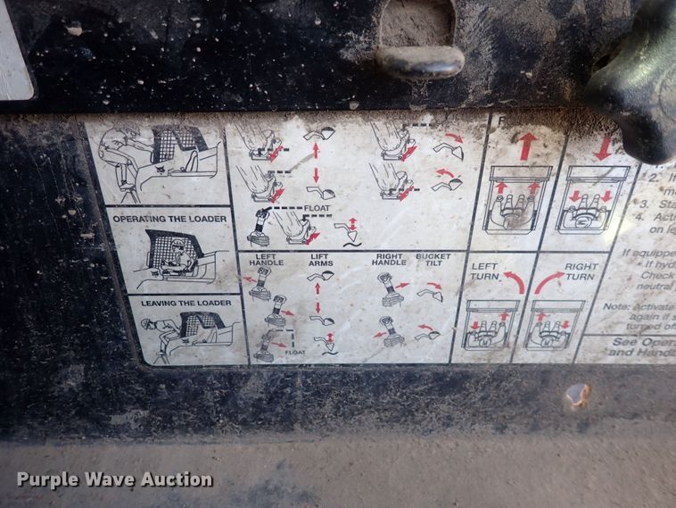 image for item DQ3052 2008 Bobcat S250  skid steer loader