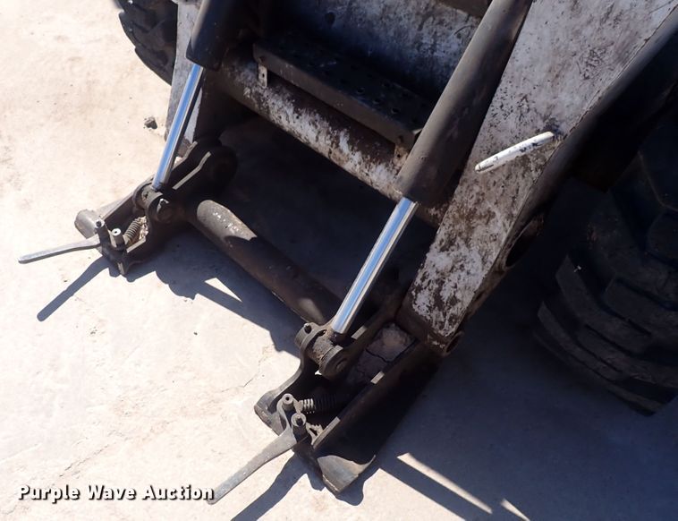 image for item DQ3052 2008 Bobcat S250  skid steer loader