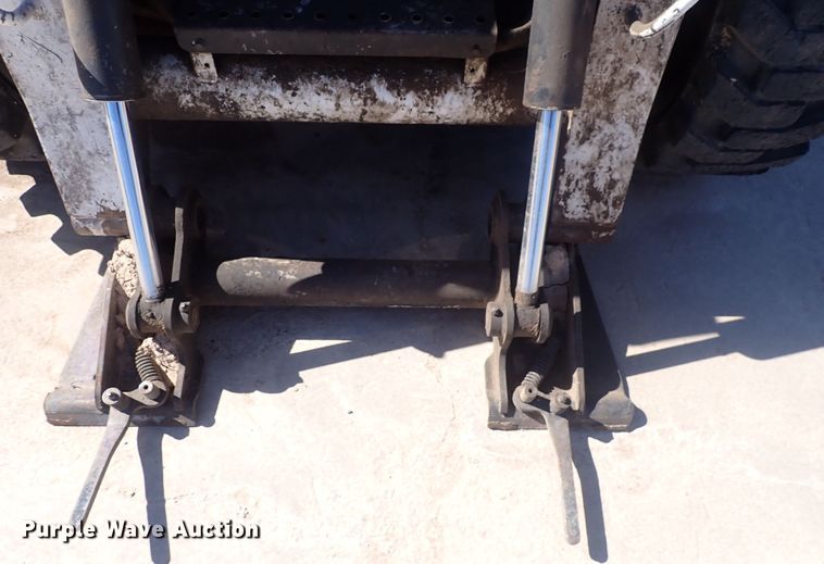 image for item DQ3052 2008 Bobcat S250  skid steer loader