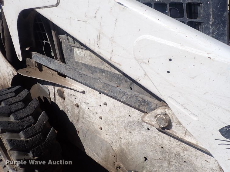 image for item DQ3052 2008 Bobcat S250  skid steer loader