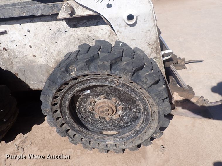 image for item DQ3052 2008 Bobcat S250  skid steer loader